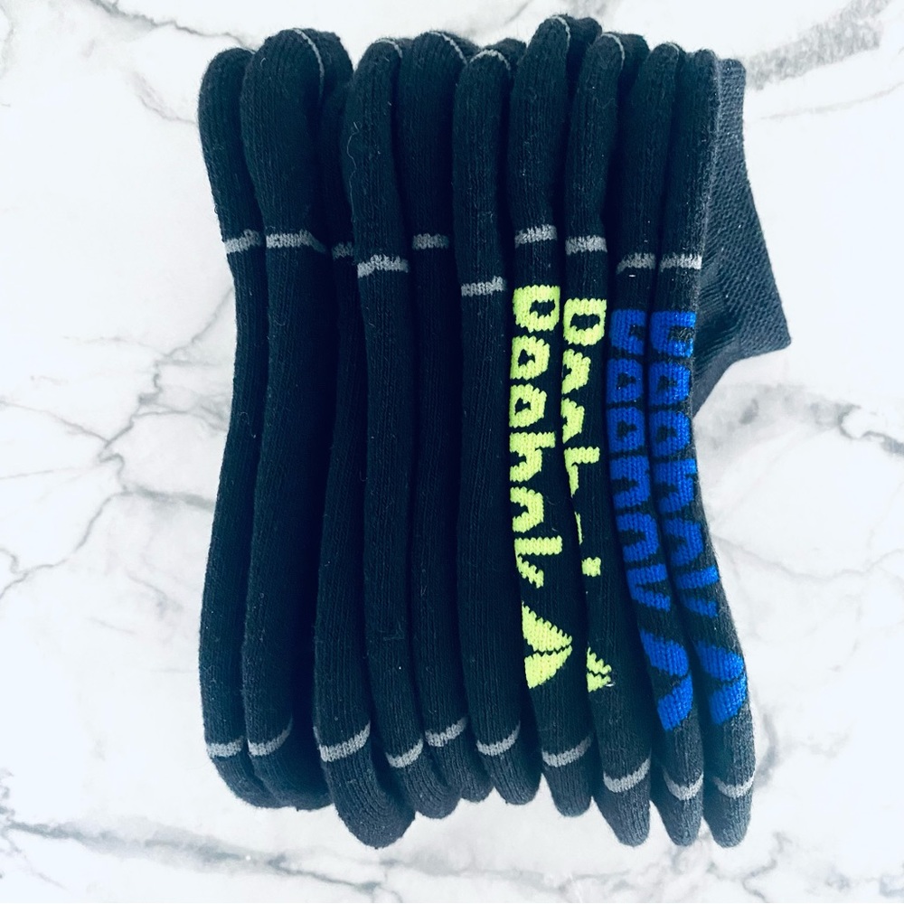 😄Boys (6 Pack) Reebok Black Low-Cut Black Socks SZ (M) - Picture 2 of 6